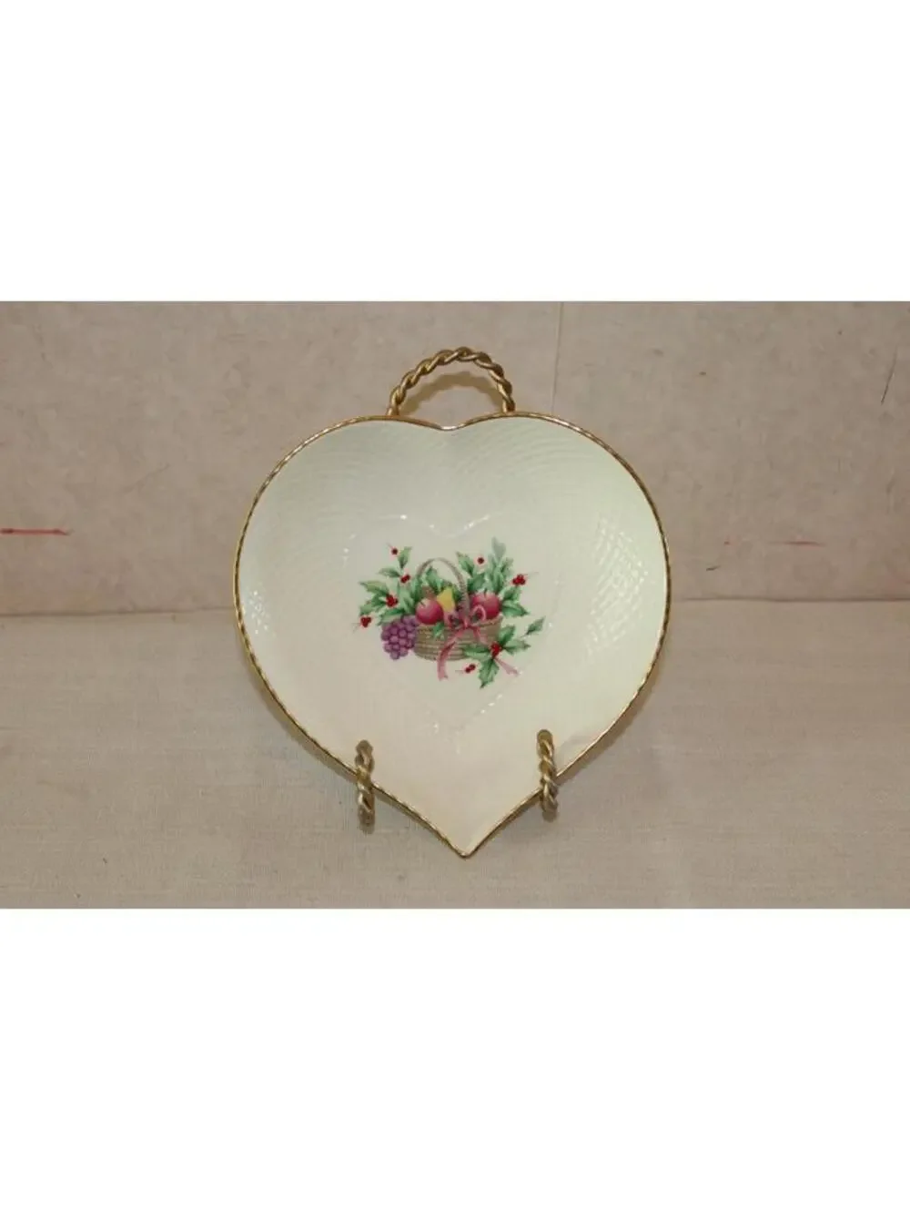 Vintage Mikasa Christmas Spirit Heart Shape Bowl - Japan
